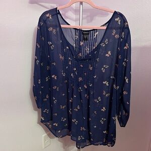 Like New Torrid Sheer Navy Blue Floral Blouse